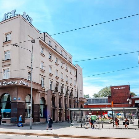 Hotel Palac Elektra オストラヴァ エクステリア 写真