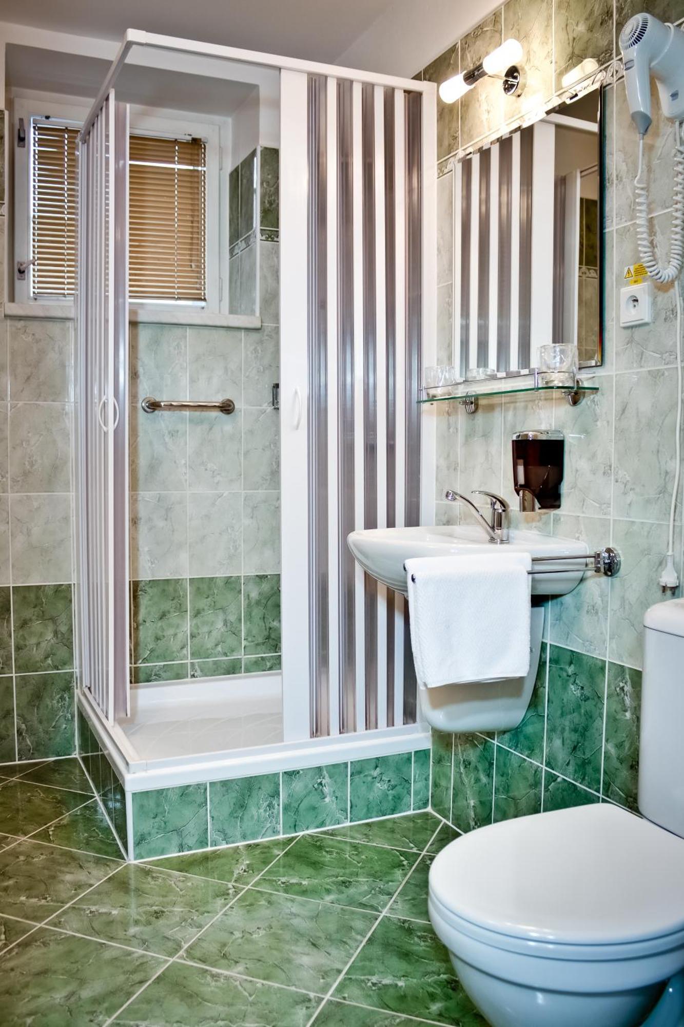 Hotel Palac Elektra オストラヴァ エクステリア 写真