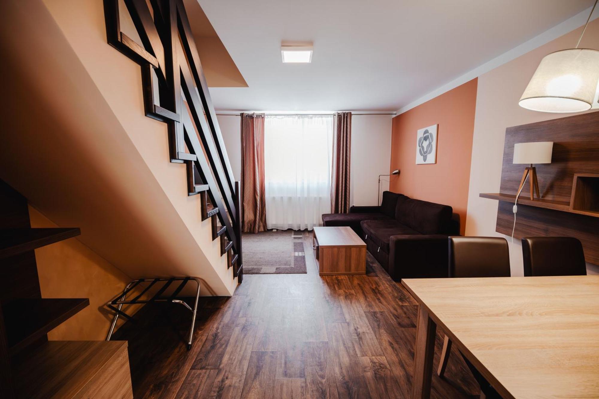 Hotel Palac Elektra オストラヴァ エクステリア 写真